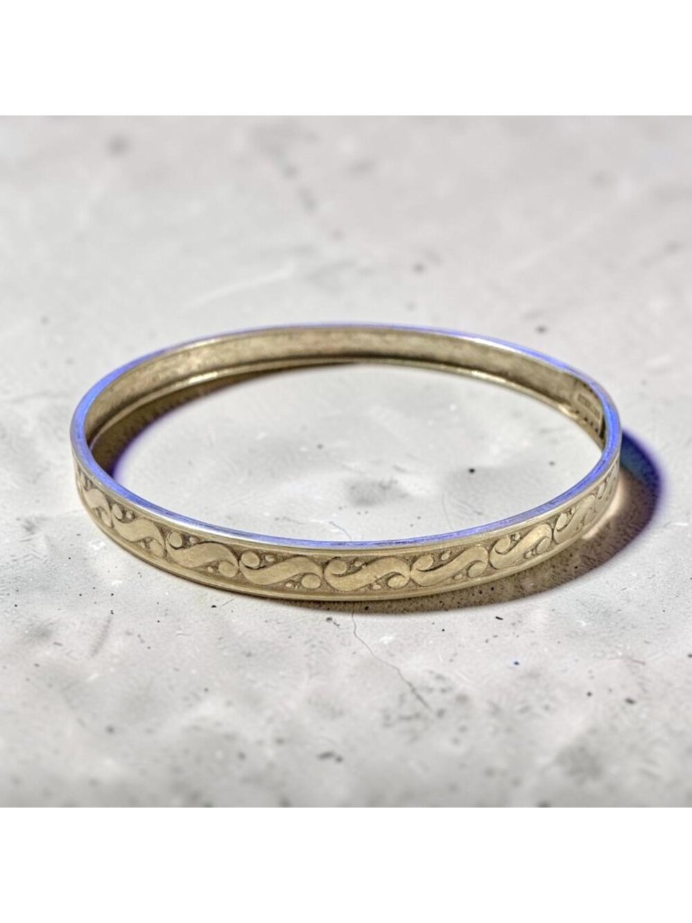 Vintage Sterling Silver Scroll Engraved Bangle Bracelet 2.5 Inches Diameter 6.1
